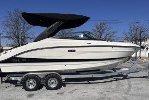 2026 Sea Ray SLX 260 OB