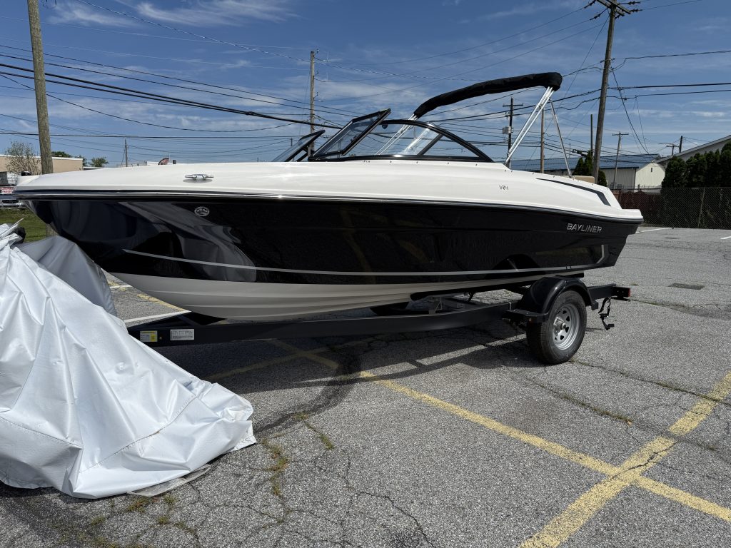 Bayliner 8
